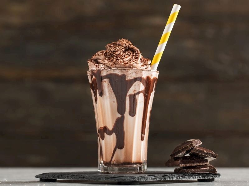 Çikolatalı Dondurmalı Milkshake